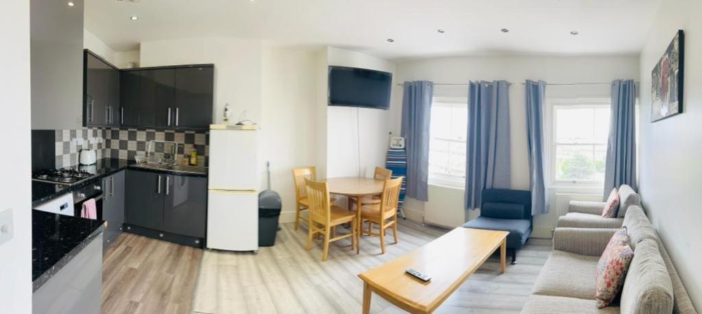 Apartamento Entire New Flat With View To River Yare, H7 Great Yarmouth Exterior foto
