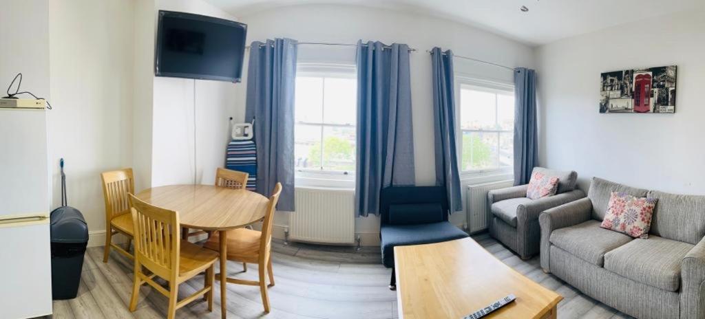Apartamento Entire New Flat With View To River Yare, H7 Great Yarmouth Exterior foto
